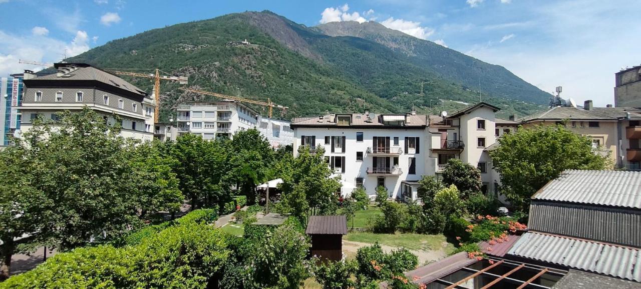Bernina Station Center Apartment - Tirano Exterior photo